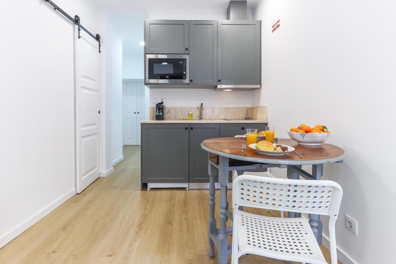 Portucale ! Stylish Campo Ourique Apartment *